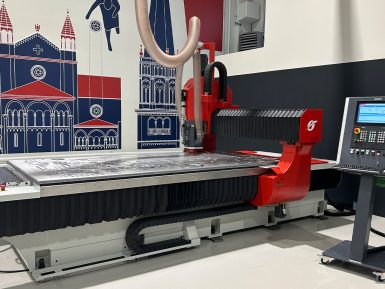 Belotti Nesting centro CNC a 3 assi per la lavorazione di lastre in alluminio